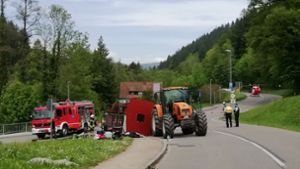 Unfälle: 29 Verletzte bei Maiwagen-Unfall in Südbaden