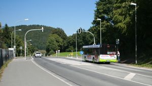 Straße und Bushaltestelle in Bad Berneck nach Tod eines Schülers umgebaut