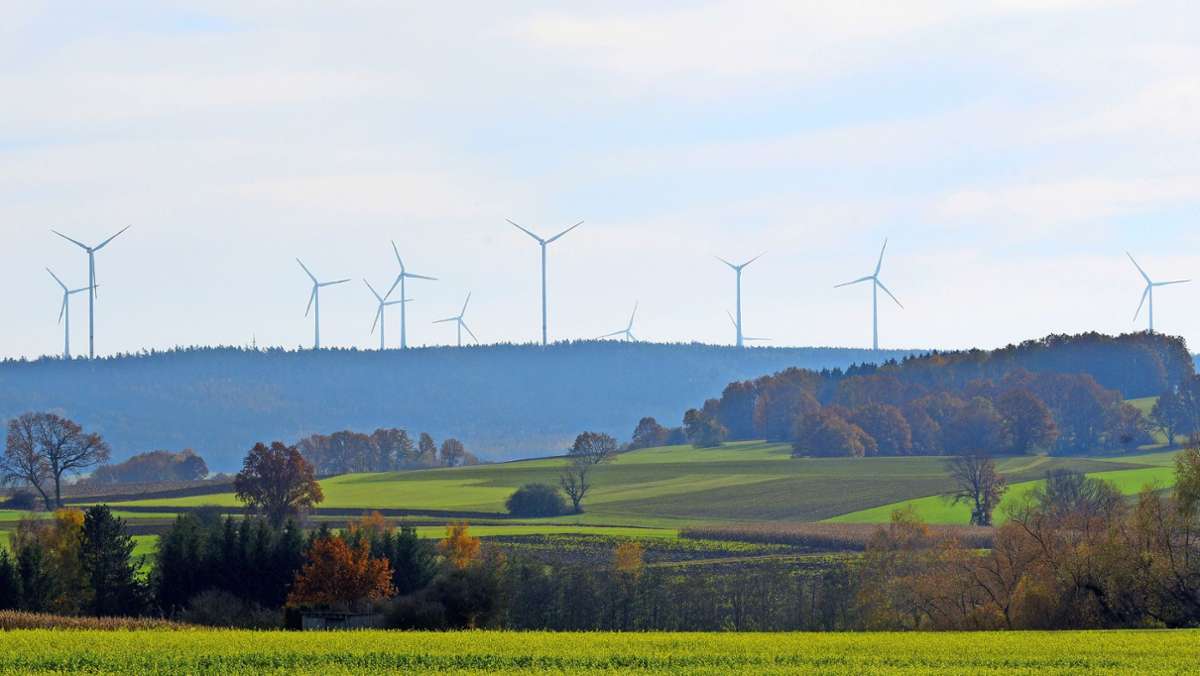 Windkraft: Planungsverband prüft weitere  Flächen der Gemeinden