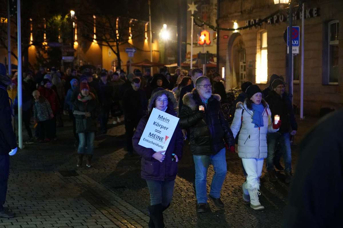 Gegner der Corona-Maßnahmen demonstrieren in Bayreuth