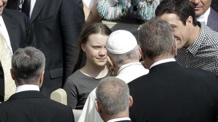 Treffen sich zwei Klima-Kämpfer - Greta Thunberg beim Papst