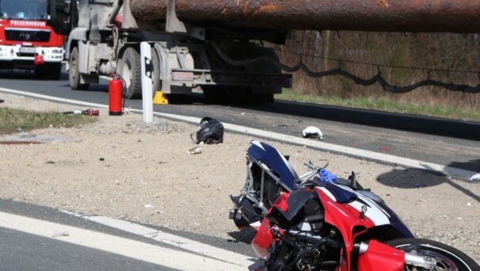 Motorradfahrer stirbt bei Unfall auf A3