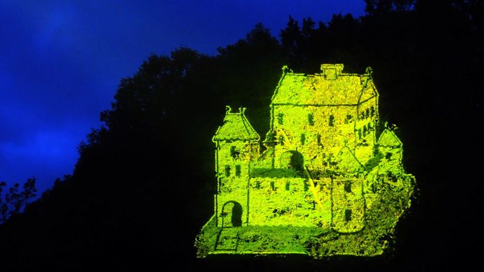 Burg wieder auf dem Schlossberg zu sehen