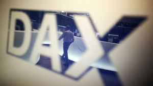 Börse in Frankfurt: Dax schließt mit knappem Plus