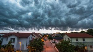 Ratgeber: Abgesichert  bei Extremwetter: Welche Versicherung zahlt  nach  Unwetter-Schäden?
