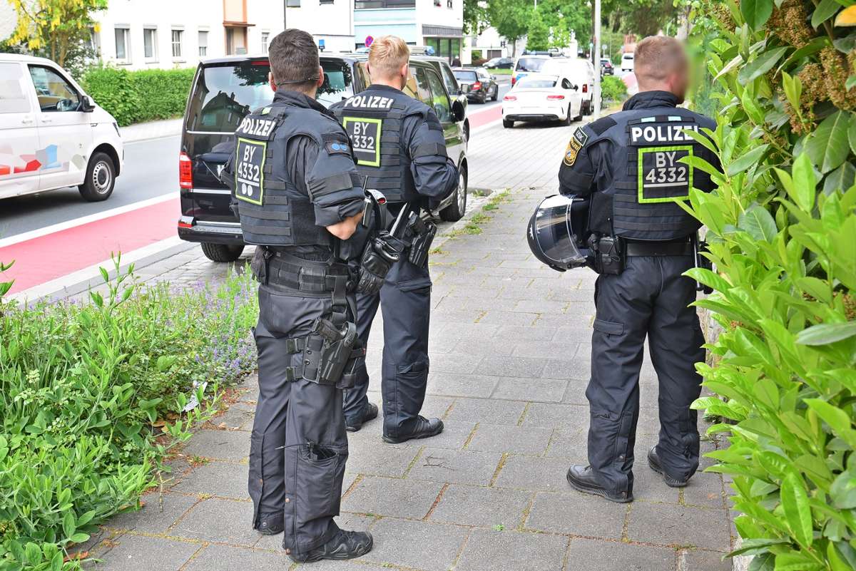 Polizeieinsatz in der Meistersinger-Straße in Bayreuth am Mittwochmorgen.