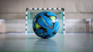 Sportzentrum gesperrt: Ball macht drei Hallen unbespielbar