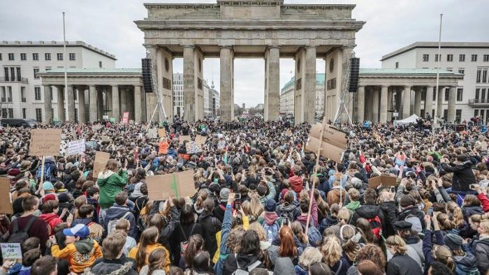 Mehr als 20.000 Teilnehmer bei Freitags-Klima-Demo in Berlin