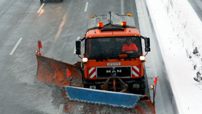 Schnee: Viele Unfälle auf Autobahnen