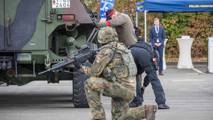 Polizei und Bundeswehr üben Ernstfall in Hof