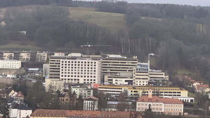 Praxis in Kulmbach dicht gemacht: Klinik Bayreuth kauft Arztsitz - Krisengipfel in Bayreuth