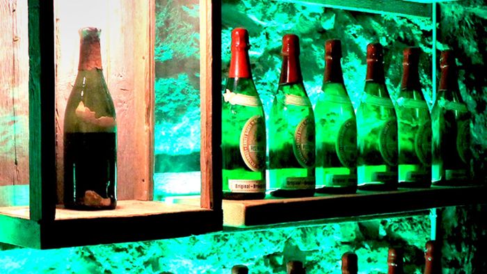 Gebraut in der Kaiserzeit: Wissenschaftler kosten  140 Jahre altes Bier