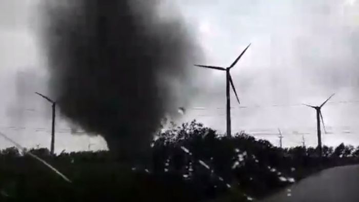 Amateurvideo zeigt Tornado im Norden