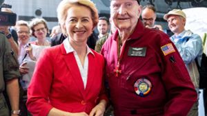 Merkel: Bundeswehr hatte viele Jahre lang zu wenig Geld