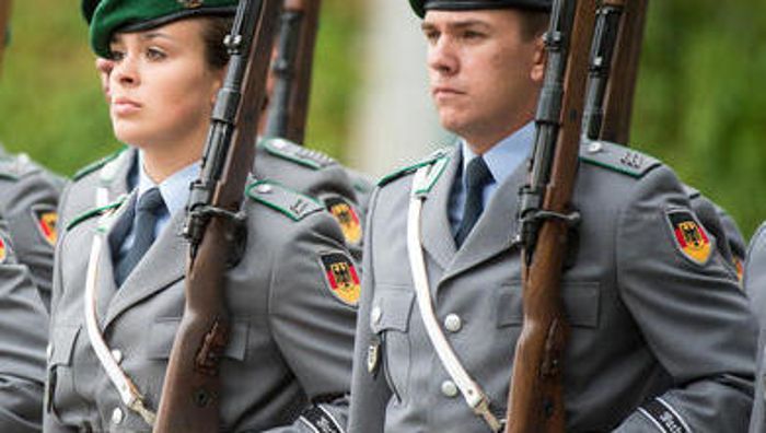 Bundeswehr bildet Flüchtlinge aus