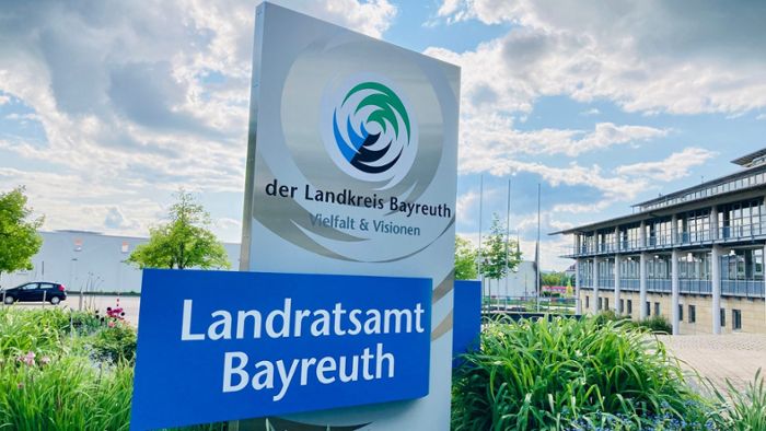 Bayreuth: Landratsamt warnt vor Betrugs-Mails