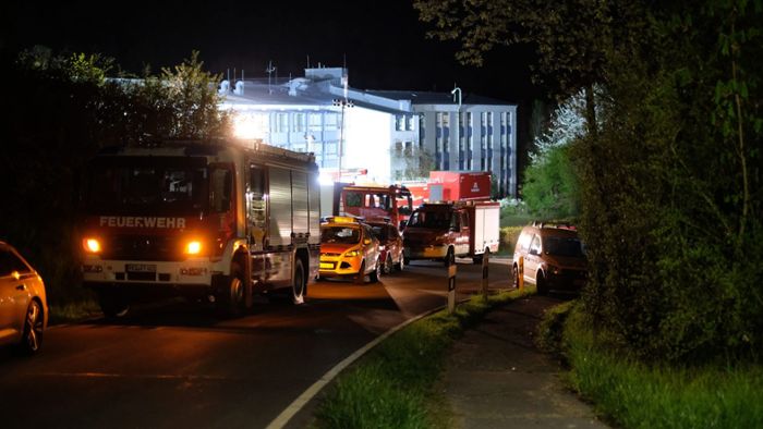 Unbekannter Stoff ausgetreten: Klinikum Pegnitz evakuiert