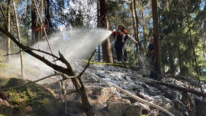 Waldbrand bei Kirchenlamitz: Feueralarm mitten im Wald