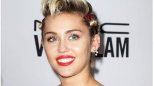 Miley Cyrus hilft queeren jungen Muslimen