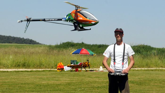 90 Modell-Piloten gehen beim Flugplatzfest in Buchau an den Start