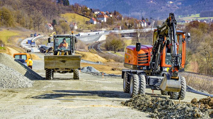 Umstrittenes Tunnelprojekt: In Kauerndorf rollen die Bagger