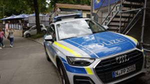 Die Polizei bei der Bergkirchweih in Erlangen.