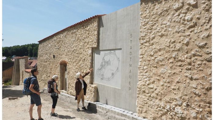Betzenstein: Die versteckten Reste der alten Stadtmauer besichtigen