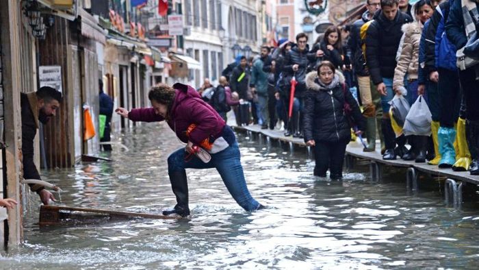 Venedig rüstet sich für neue Hochwasser