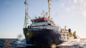 Sea-Watch: Italien lässt Migranten an Land