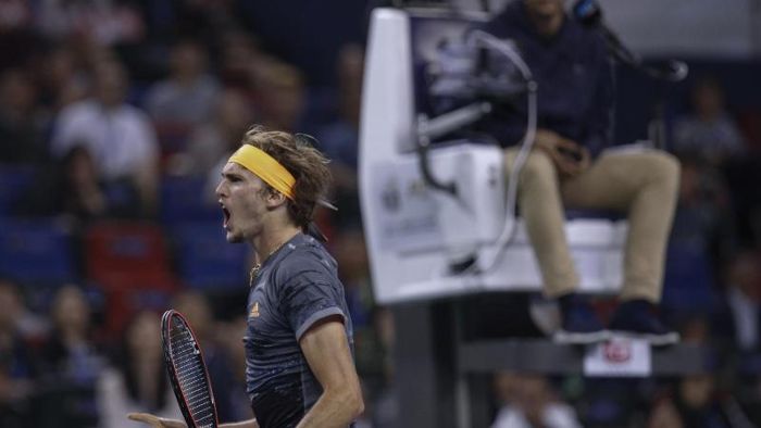 Zverev nach Erfolg über Federer im Halbfinale von Shanghai