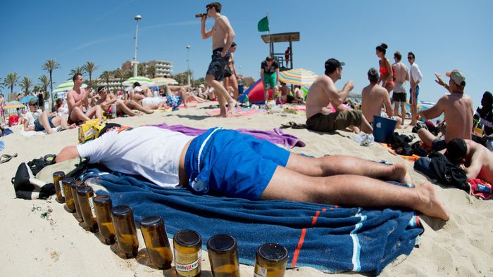 Für Alkoholverbot in Mallorca-Fliegern