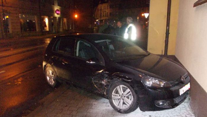 Autodieb liefert sich Verfolgungsjagd mit Polizei durch Bayreuth