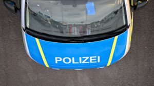 Polizeiauto stoßt mit Wagen zusammen: Fünf Verletzte