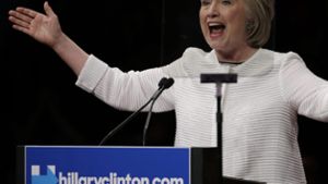 Clinton ruft sich zur Kandidatin aus