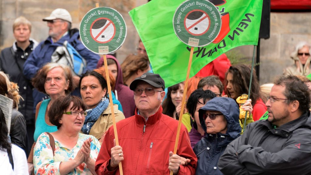 Lautstark haben die Bayreuther im September 2013 protestiert, als die NPD auf ihrer Wahlkampftour auf dem Jean-Paul-Platz Halt machte. Auch für die am Samstag geplante Neonazi-Kundgebung vor dem Bahnhof hat das Bündnis Kunterbunt eine Protestdemo angekündigt.