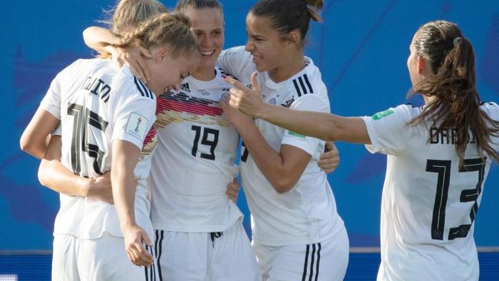 DFB-Frauen besiegen Nigeria im Viertelfinale
