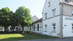 Auerbach: Stadtrat beschließt  Abschied vom historischen Lokschuppen