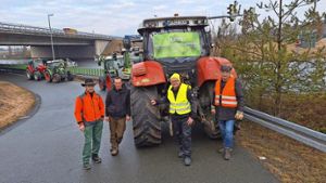 Bauernprotest: Mit Traktoren an Autobahnauffahrten