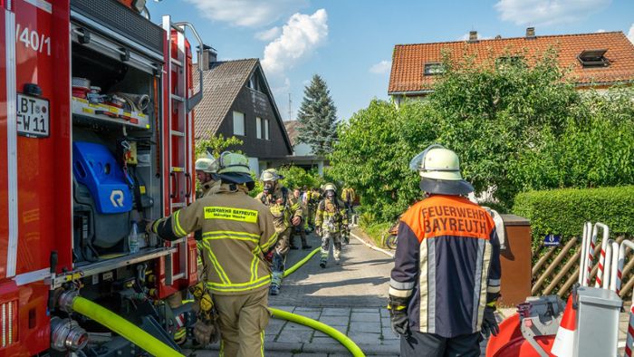 Bayreuth: Dachwohnungsbrand in St. Johannis