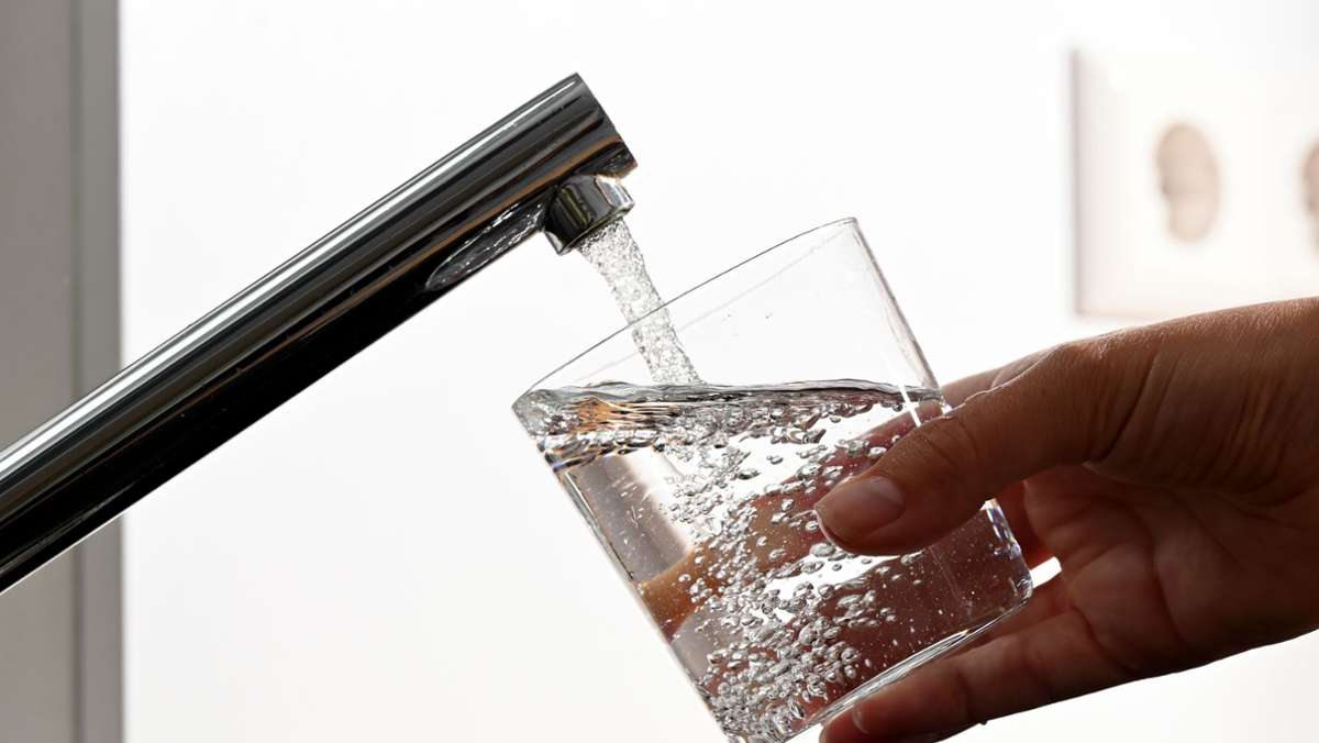 Bakterien entdeckt: Bad Bernecker müssen Trinkwasser abkochen