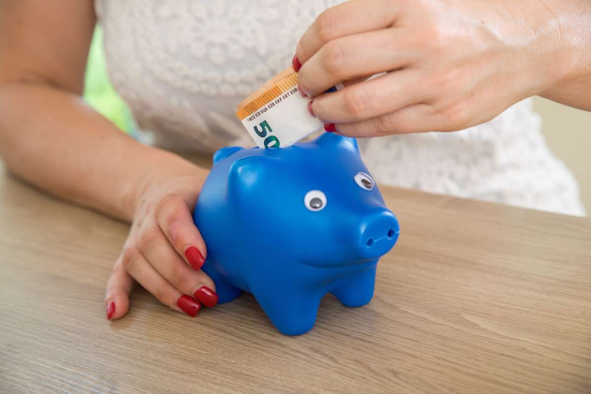Das Sparschwein ist wohl nicht die Lösung. In Zeiten hoher Inflation stellt sich umso mehr die Frage: Wie kann ich mein Geld vermehren?