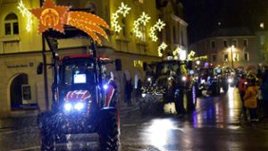 Kulmbach: Geschmückte Traktoren setzen Lichter der Hoffnung