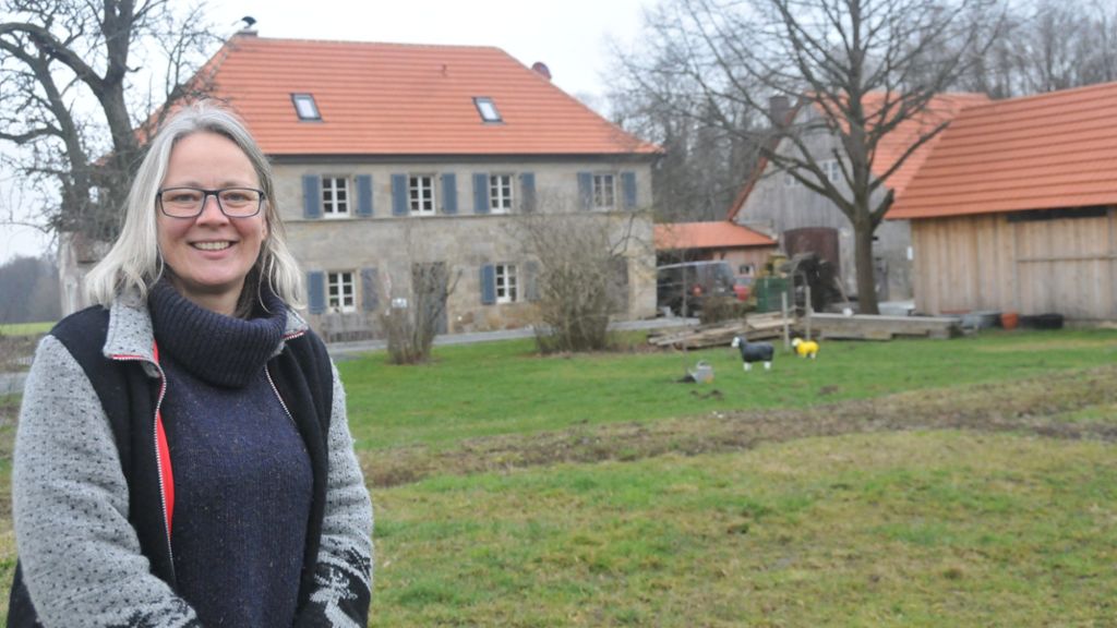 Monika Kober hat das ehemalige Forsthaus Putzenstein zwischen Thurnau und Neustädtlein gekauft und renoviert. Foto: Andrea Pauly