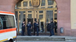 Polizei schießt auf Bewaffneten in Uni-Bibliothek: tot