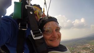 Unendliche Freiheit: Tandemsprung aus fast 4000 Metern Höhe
