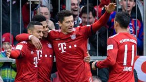 Bayern zieht an Dortmund vorbei - Rekord für Lewandowski