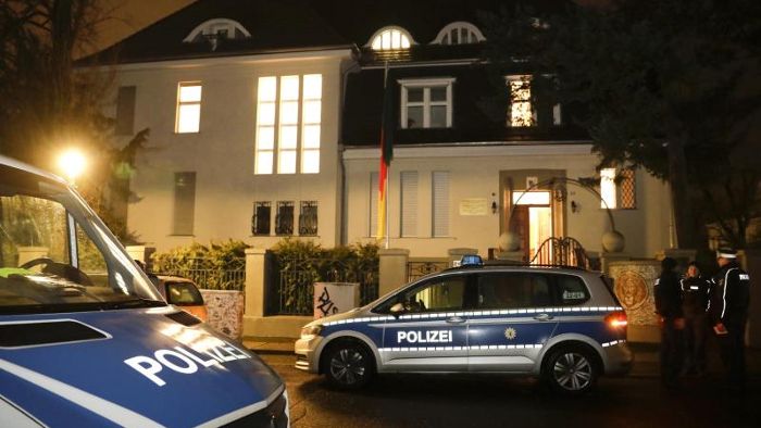 Botschaft Kameruns in Berlin einige Stunden nachts besetzt