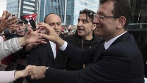 Nachzählung in Istanbul zeigt Opposition vorne