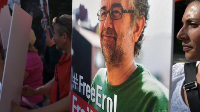 Türkei-Vertreter von Reporter ohne Grenzen freigesprochen