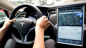 Prozess: Autonomes Fahren: Klage gegen Tesla nimmt erste Hürde